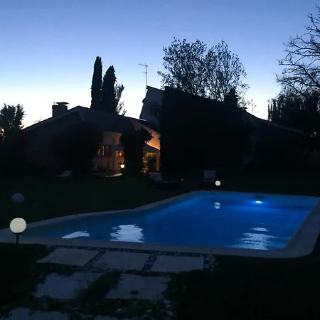 Esplendido En Bed & Breakfast Santo Domingo (Madrid)